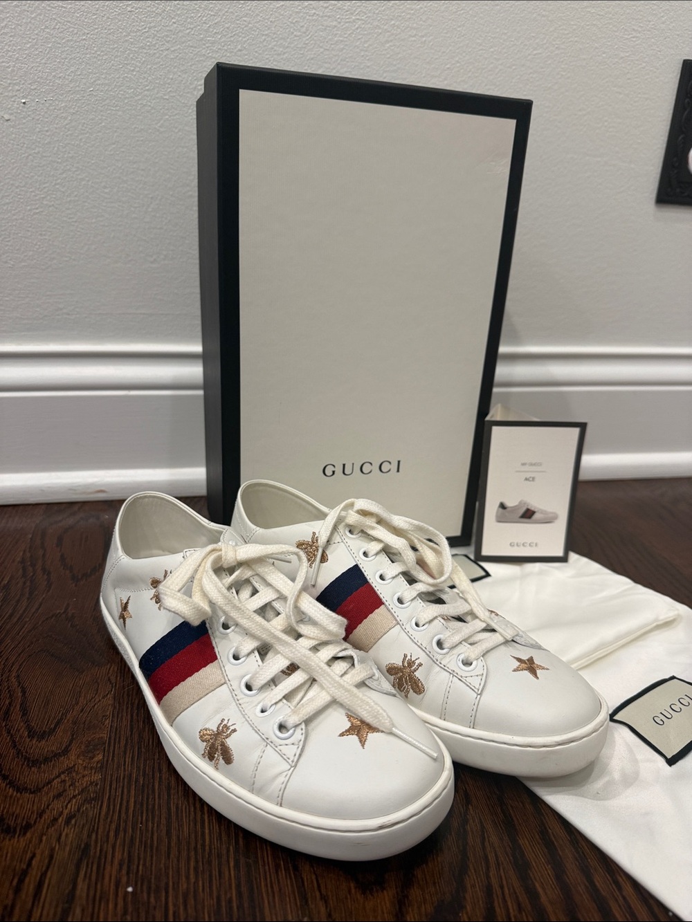 Gucci White Ace Sneakers With Gold Bees & Stars Embroidery - Unisex
